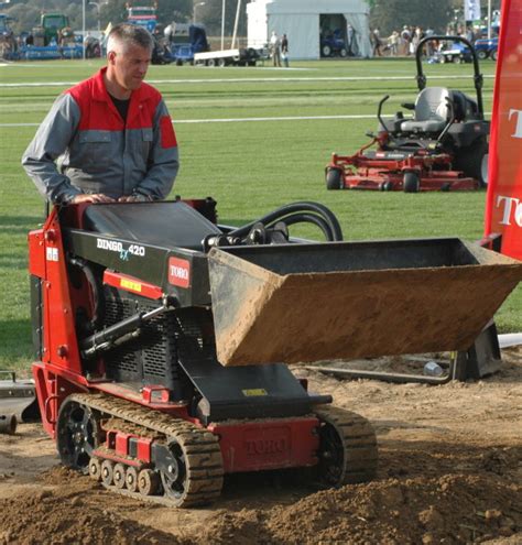 mini skid steer hire uk|earth moving equipment for hire.